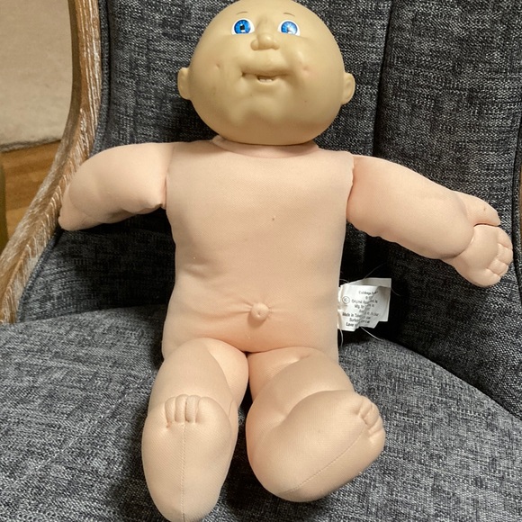Cabbage Patch Doll 1986 - Picture 2 of 4